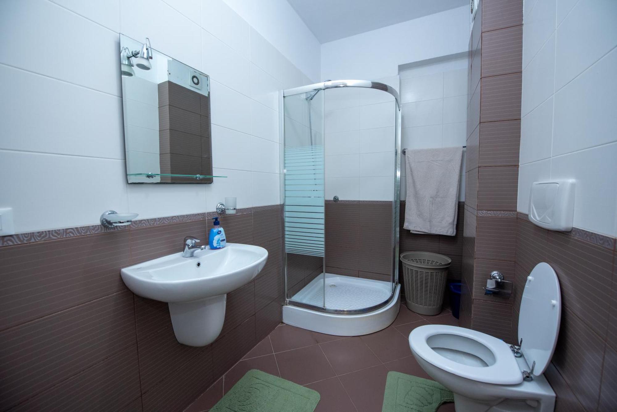 Riviera Apartment Vlora Exterior photo