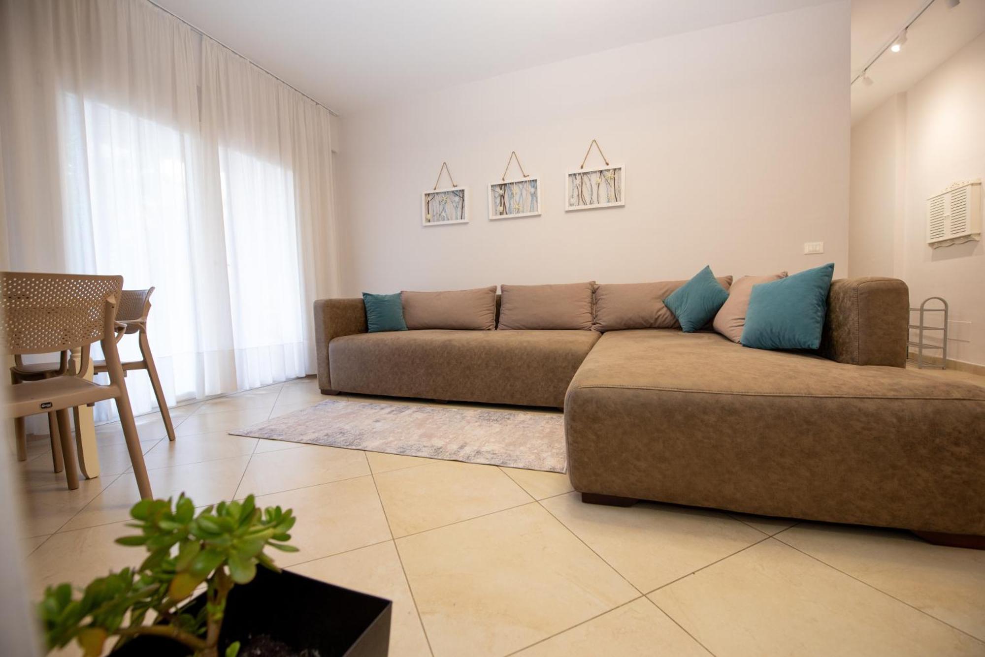 Riviera Apartment Vlora Exterior photo